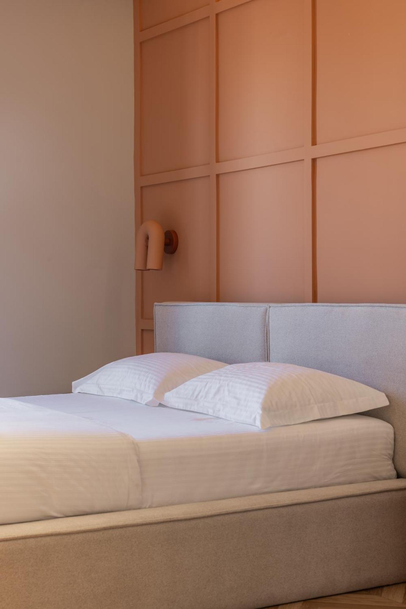Square Inn Garden Aparthotel 地拉那 外观 照片
