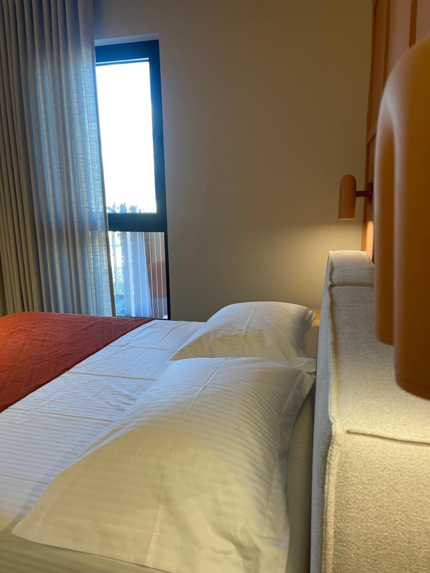 Square Inn Garden Aparthotel 地拉那 外观 照片