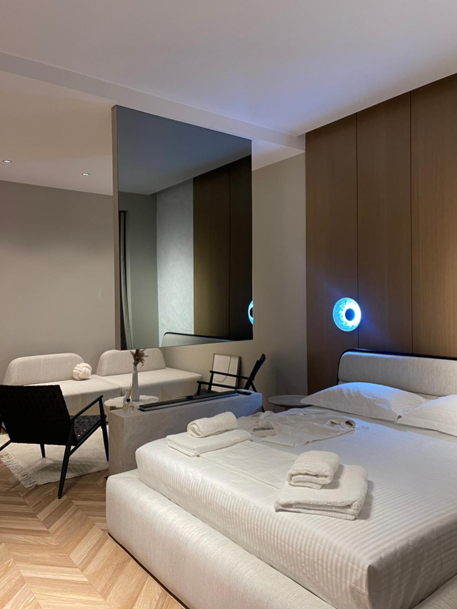 Square Inn Garden Aparthotel 地拉那 外观 照片