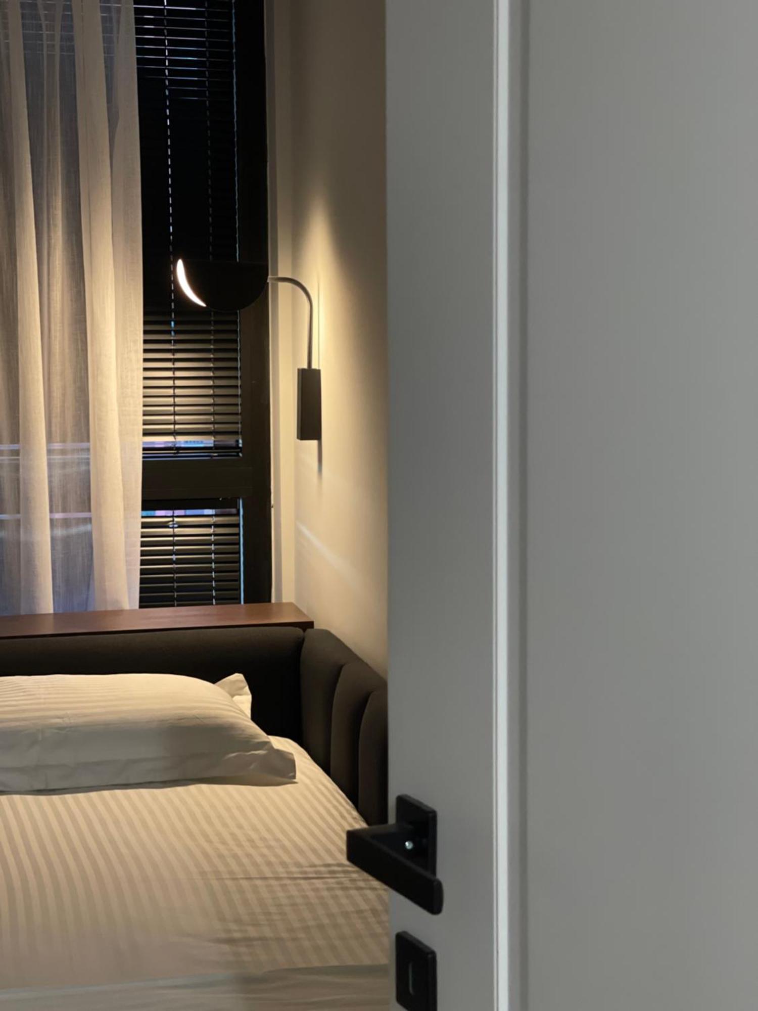 Square Inn Garden Aparthotel 地拉那 外观 照片
