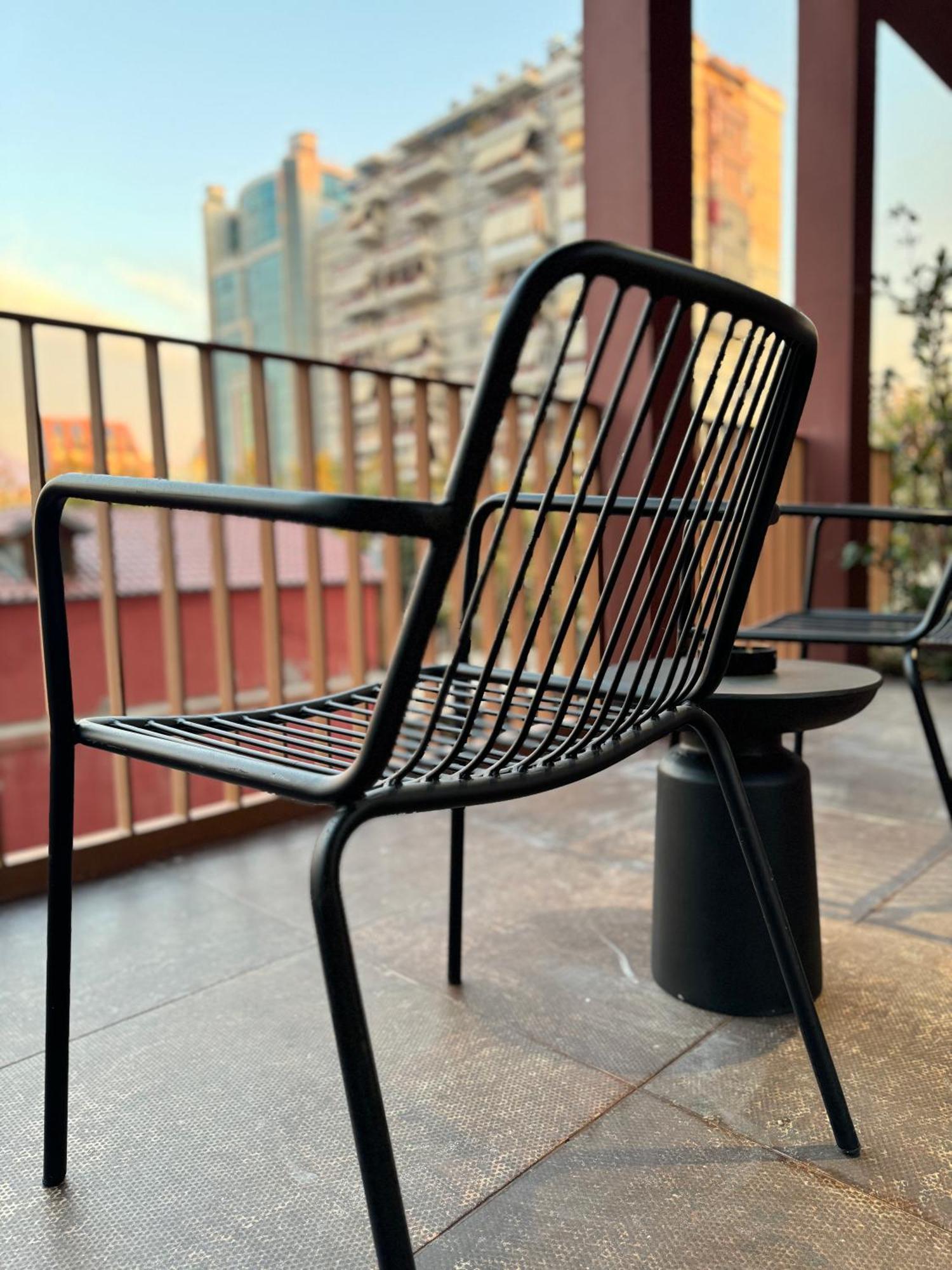 Square Inn Garden Aparthotel 地拉那 外观 照片