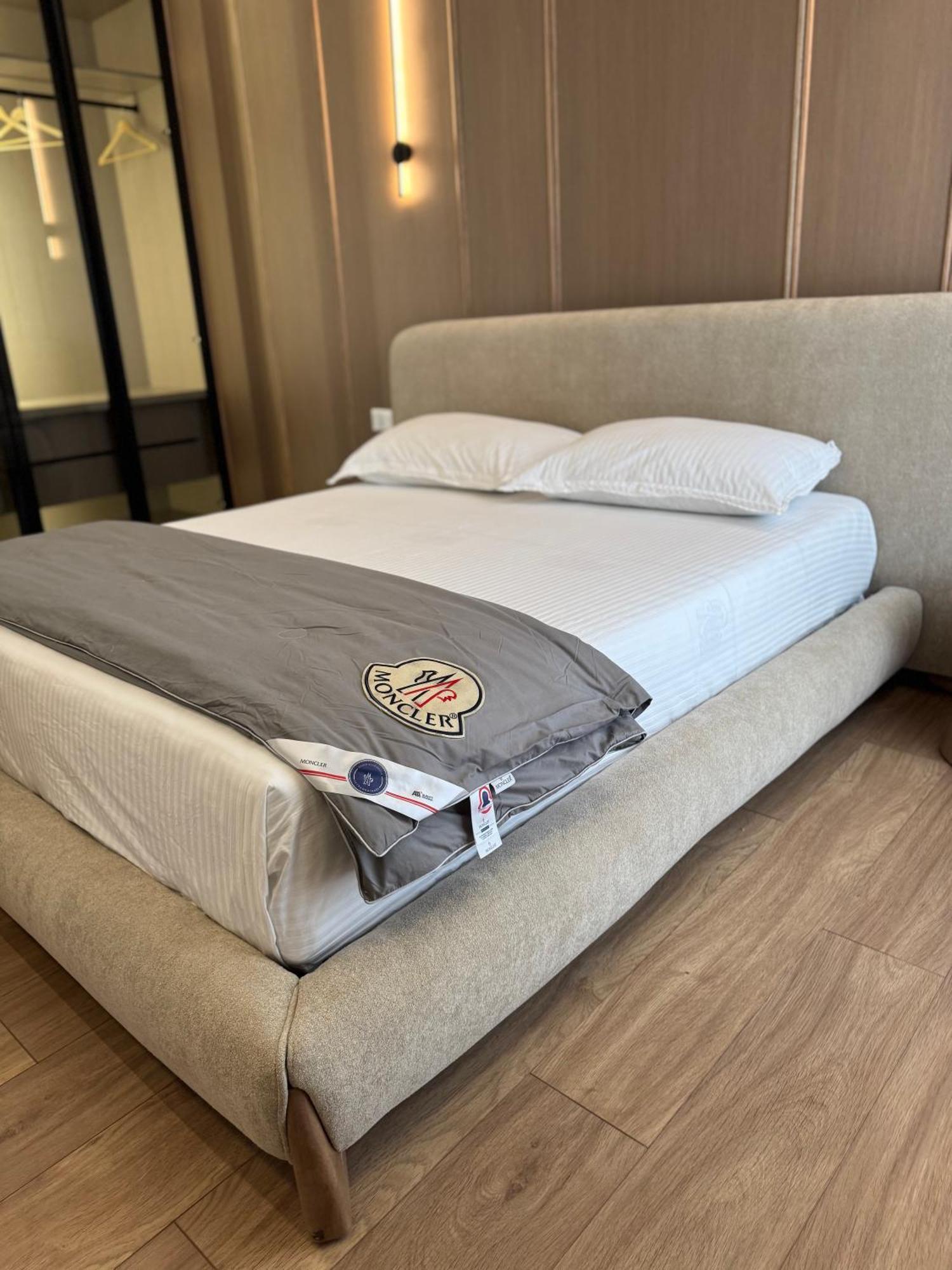 Square Inn Garden Aparthotel 地拉那 外观 照片